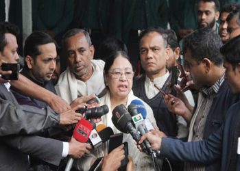 বাম হাত বেঁকে গেছে খালেদা জিয়ার,  উন্নত চিকিৎসা প্রয়োজন: সেলিমা