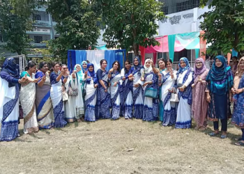 স্মৃতি-গান-আড্ডায় ঝালকাঠির হরচন্দ্র সরকারি বালিকা উচ্চবিদ্যালয়ের শিক্ষার্থীদের পুনর্মিলনী