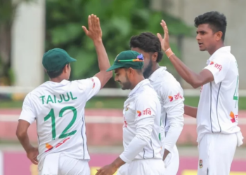 টাইগারদের বোলিং তোপে ধুঁকছে ওয়েস্ট ইন্ডিজ