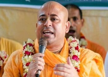 চিন্ময়কে চট্টগ্রামে পাঠাল ডিবি, দুপুরে সিদ্ধান্ত