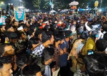 ভারতে বাংলাদেশ সহকারী হাইকমিশনে হামলার প্রতিবাদে উত্তাল ঢাবি