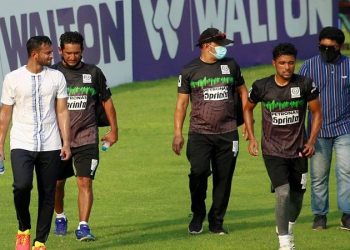 দুঃখ প্রকাশ করেই রক্ষা পেলেন সাকিবরা