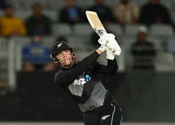 ঢাকায় এসেই করোনা পজিটিভ নিউজিল্যান্ড ক্রিকেটার